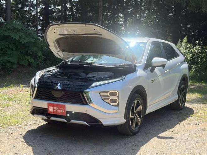 エクリプスクロスPHEV 2.4 G 4WD　ハーフレザーシートETCシートヒーター　ハンドルヒータークルーズコントロール　パドルシフト 2400