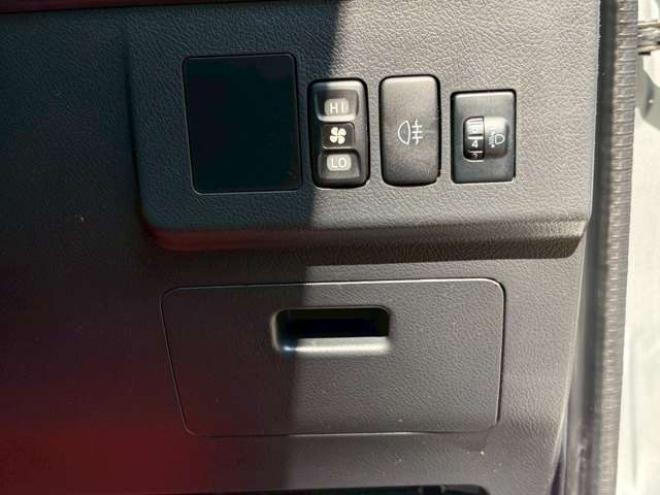 ライトエースバン1.5 DX 4WD　社外TVナビ　パワステ　ETC　キーレスエントリー　ABS　ドライブレコーダー　盗難防止装置　エアコン　両側スライドドア　寒冷地仕様 1500