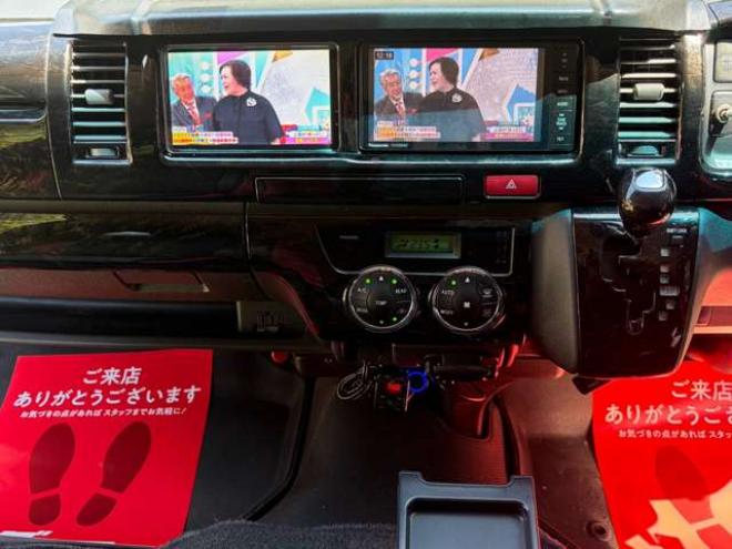 ハイエース2.7 GL ロング ミドルルーフ 4WD　キャンピング仕様(3ナンバー)　冷蔵庫　流し台　F Fヒーター　テーブル　ベット展開　外部電源　インバーター　バッテリーシステム　10人乗り 2700