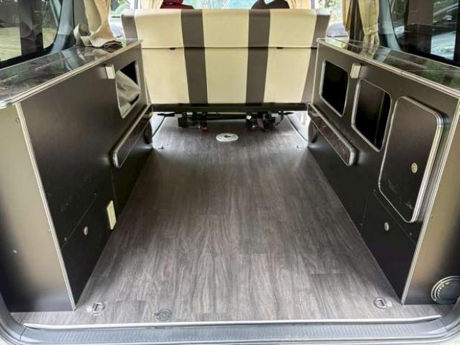 ハイエースバン2.7 スーパーGL プライムセレクション ワイド ロング ミドルルーフ 4WD　ベッドキット　ナビ　TV　バックカメラ　エアコン　ETC　パワステ　パワーウィンドウ　キーレスエントリー　両側スライドドア　盗難防止装置　障害物センサー 2700