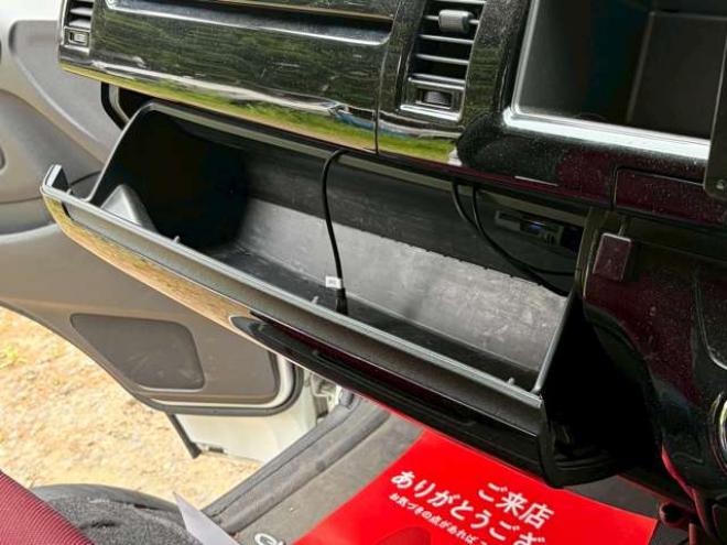 ハイエースバン2.7 スーパーGL プライムセレクション ワイド ロング ミドルルーフ 4WD　ベッドキット　ナビ　TV　バックカメラ　エアコン　ETC　パワステ　パワーウィンドウ　キーレスエントリー　両側スライドドア　盗難防止装置　障害物センサー 2700