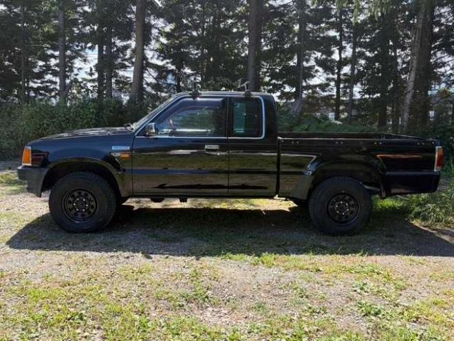 プロシード2.6 キャブプラス 4WD　社外ナビ・テレビ　バックカメラ　デイトナホイール 2600