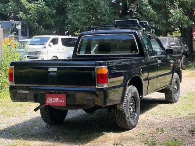 プロシード2.6 キャブプラス 4WD　社外ナビ・テレビ　バックカメラ　デイトナホイール 2600