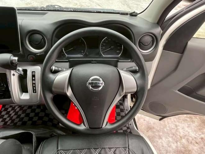 キャラバンNV350 2.5 プレミアムGX ロングボディ ディーゼルターボ 4WD　社外11インチナビ　バックカメラ　エンジンスターター　ETC　ワンオーナー　左側電動スライドドア　社外アルミ　パワーウィンドウ　パワステ　後席モニター　ABS　キーレスエントリー　衝突被害軽減ブレーキ 2500