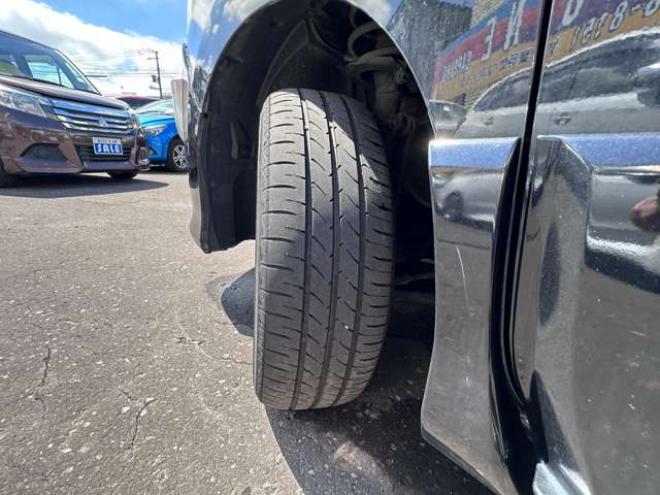 セレナ2.0 ハイウェイスター 4WD　両側ワンタッチパワースライドドア　SDナビ　バックモニター　アイドリングストップ　横滑り防止装置　ワンセグ　純正アルミホイール夏　クルーズコントロール 2000