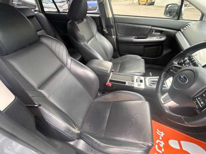 レヴォーグ1.6 GT-S アイサイト 4WD　フルセグTV　黒革シート 1600