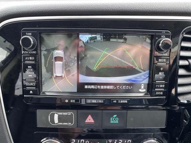 アウトランダーPHEV2.0 G ナビパッケージ 4WD　純正ナビ　フルセグTV　Bluetooth　パワーバックドア　衝突軽減ブレーキ　レーンキープアシスト　ビルトインETC　AC100V　横滑り防止装置　バックモニター　アラウンドビューモニター　純正アルミホイール夏 2000