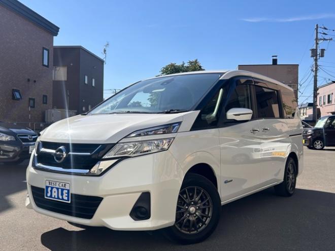 セレナ2.0 X Vセレクション 4WD　左右電動スライドドア　ナビTV　バックモニター冬タイヤ付き 2000