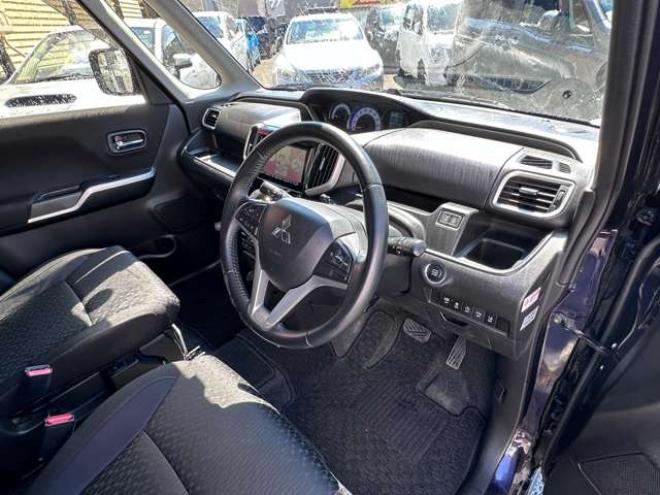 デリカD:2 1.2 カスタム ハイブリッド MV 4WD　4WD　両側ワンタッチパワースライドドア　ナビ　Bluetooth　ビルトインETC　プッシュスタート　衝突軽減ブレーキ　アイドリングストップ　レーンキープアシスト　横滑り防止装置　社外アルミホイール 1200