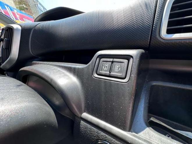 デリカD:2 1.2 カスタム ハイブリッド MV 4WD　4WD　両側ワンタッチパワースライドドア　ナビ　Bluetooth　ビルトインETC　プッシュスタート　衝突軽減ブレーキ　アイドリングストップ　レーンキープアシスト　横滑り防止装置　社外アルミホイール 1200