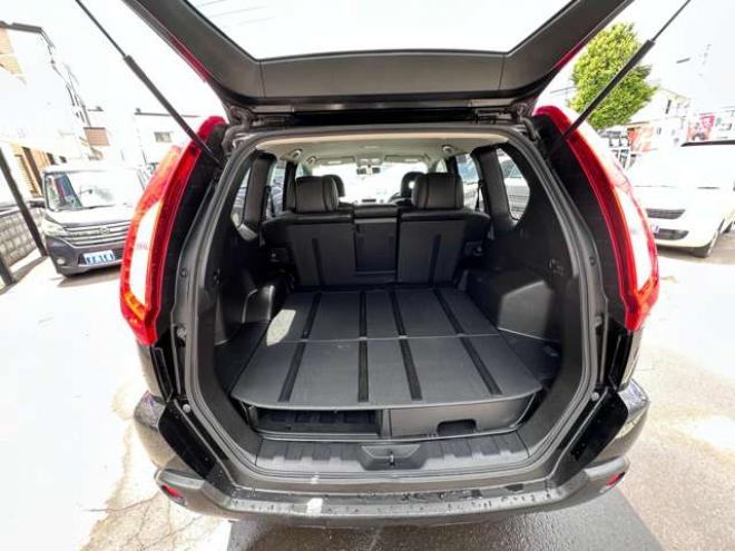 エクストレイル2.0 20Xtt 4WD　SDナビ　Bluetooth　フルセグTV　USB　横滑り防止装置　4WD切り替スイッチ　前席シートヒーター　ヒルディセントコントロール　ETC　社外アルミホイール冬 2000