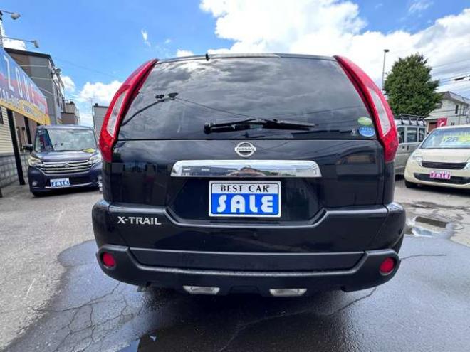 エクストレイル2.0 20Xtt 4WD　SDナビ　Bluetooth　フルセグTV　USB　横滑り防止装置　4WD切り替スイッチ　前席シートヒーター　ヒルディセントコントロール　ETC　社外アルミホイール冬 2000