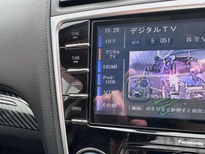レヴォーグ1.6 GT-S アイサイト 4WD　ナビ　フルセグ　パワーシート　プッシュスタート　ビルトインETC　横滑り防止装置　USB　アダクティブレーダークルーズコントロール　レーンキープアシスト　バックモニター純正アルミホイール夏 1600