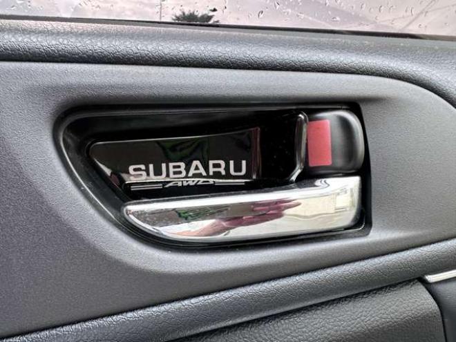 レヴォーグ1.6 GT-S アイサイト 4WD　ナビ　フルセグ　パワーシート　プッシュスタート　ビルトインETC　横滑り防止装置　USB　アダクティブレーダークルーズコントロール　レーンキープアシスト　バックモニター純正アルミホイール夏 1600