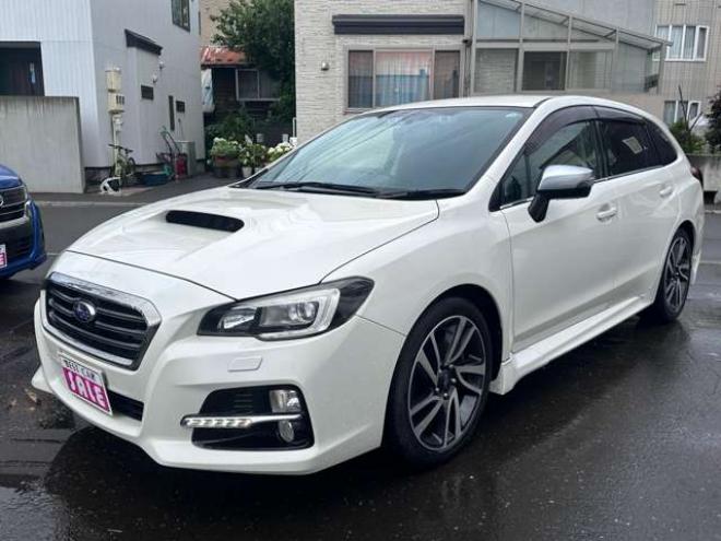 レヴォーグ1.6 GT-S アイサイト 4WD　ナビ　フルセグ　パワーシート　プッシュスタート　ビルトインETC　横滑り防止装置　USB　アダクティブレーダークルーズコントロール　レーンキープアシスト　バックモニター純正アルミホイール夏 1600