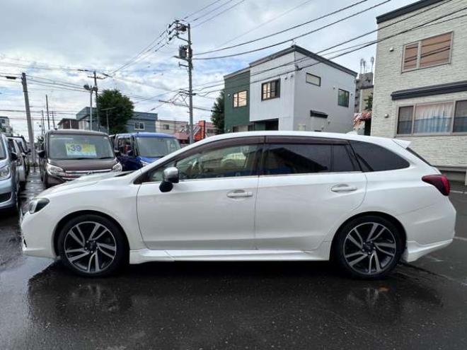 レヴォーグ1.6 GT-S アイサイト 4WD　ナビ　フルセグ　パワーシート　プッシュスタート　ビルトインETC　横滑り防止装置　USB　アダクティブレーダークルーズコントロール　レーンキープアシスト　バックモニター純正アルミホイール夏 1600