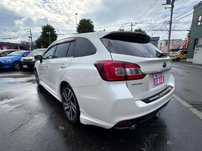 レヴォーグ1.6 GT-S アイサイト 4WD　ナビ　フルセグ　パワーシート　プッシュスタート　ビルトインETC　横滑り防止装置　USB　アダクティブレーダークルーズコントロール　レーンキープアシスト　バックモニター純正アルミホイール夏 1600