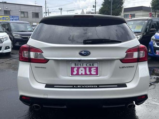 レヴォーグ1.6 GT-S アイサイト 4WD　ナビ　フルセグ　パワーシート　プッシュスタート　ビルトインETC　横滑り防止装置　USB　アダクティブレーダークルーズコントロール　レーンキープアシスト　バックモニター純正アルミホイール夏 1600