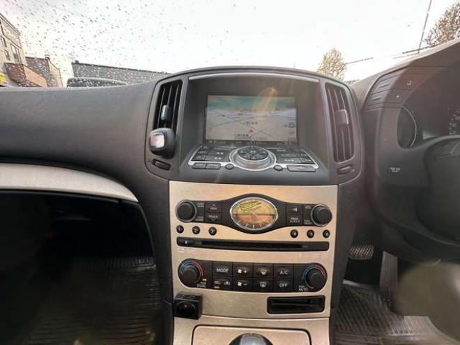 スカイライン2.5 250GT FOUR 4WD　ワンオーナー　純正ナビ　プッシュスタート　インテリキー　エンジンスターター　社外アルミホイール夏　バックカメラ 2500