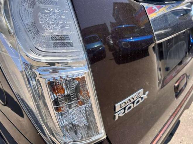 デイズルークスハイウェイスターX 4WD　SDナビ　エンジンスターター　ドラレコ　アイドリングストップ　　運転席シートヒーター　純正アルミホイール夏　アラウンドビューモニター　バックモニター 660