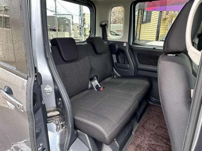デイズルークスハイウェイスターX Vセレクション 4WD　両側ワンタッチオートスライドドア　Bluetooth　ナビ　フルセグ　アイドリングストップ　横滑り防止装置　衝突軽減ブレーキ　ETC　シートヒーター　アラウンドビューモニター　バックモニター　純正アルミホイール夏 660