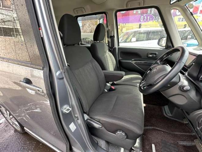 デイズルークスハイウェイスターX Vセレクション 4WD　両側ワンタッチオートスライドドア　Bluetooth　ナビ　フルセグ　アイドリングストップ　横滑り防止装置　衝突軽減ブレーキ　ETC　シートヒーター　アラウンドビューモニター　バックモニター　純正アルミホイール夏 660