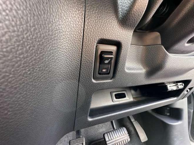 デイズルークスハイウェイスターX Vセレクション 4WD　両側ワンタッチオートスライドドア　Bluetooth　ナビ　フルセグ　アイドリングストップ　横滑り防止装置　衝突軽減ブレーキ　ETC　シートヒーター　アラウンドビューモニター　バックモニター　純正アルミホイール夏 660