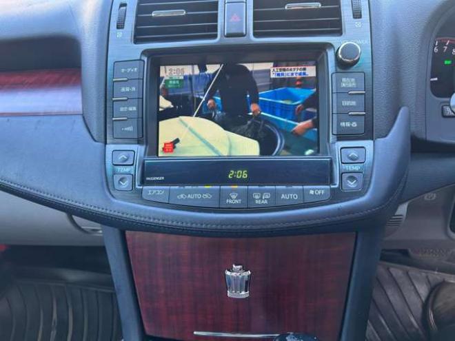クラウンロイヤル 3.0 ロイヤルサルーン i-Four 4WD　ナビ　フルセグTVバックモニター 3000