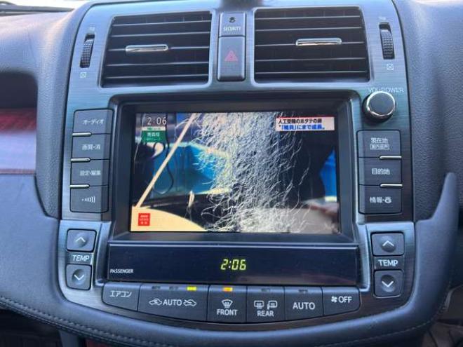 クラウンロイヤル 3.0 ロイヤルサルーン i-Four 4WD　ナビ　フルセグTVバックモニター 3000