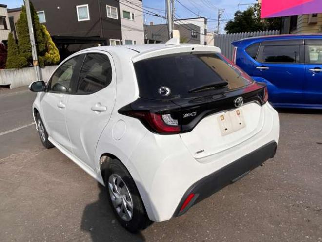 ヤリス1.5 X 4WD　ナビ　バックモニター　ETC　レーダークルーズコントロール 1500