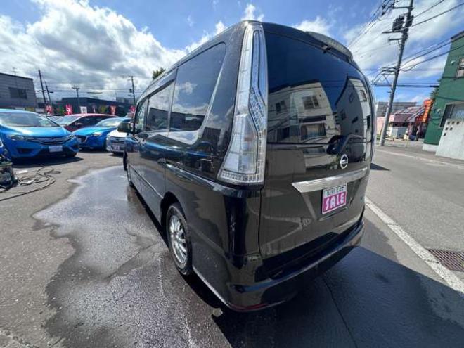 セレナ2.0 ハイウェイスター アドバンストセーフティ パッケージ 4WD　両側ワンタッチパワースライドドア　SDナビ　Bluetooth　レーンキープアシスト　衝突軽減ブレーキ　ETC　アイドリングストップ　横滑り防止装置　コーナーセンサー　アラウンドビューモニター　バックモニター 2000