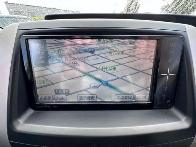ヴォクシー2.0 ZS 4WD　両側パワースライドドア　純正ナビ　地デジ　HID　スマートキー　プッシュスタート　純正アルミホイール夏　バックカメラ 2000