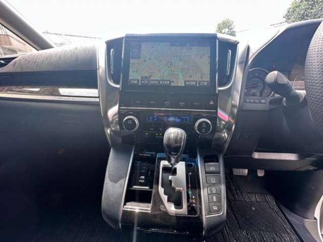 ヴェルファイア2.5 Z Aエディション 4WD　純正ナビ　Bluetooth　フルセグTV　バックカメラ　ETC　両側ワンタッチパワースライドドア　アイドリングストップ　横滑り防止装置　オートホールド　社外アルミホイール夏　オットマン　プッシュスタート 2500