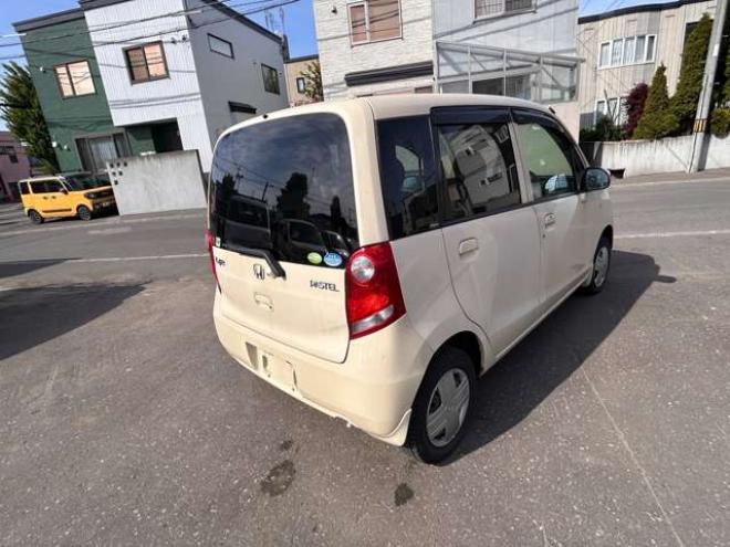 ライフパステル 4WD　バックモニター　キーレスキー　スマートキー　ベンチシート 660