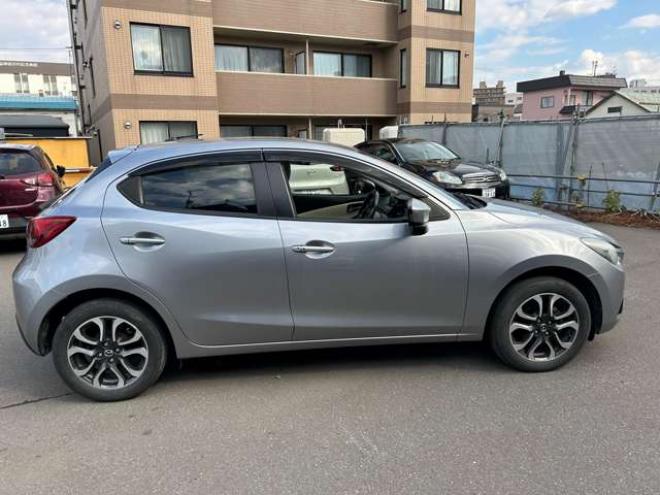 デミオ1.5 XD ツーリング Lパッケージ ディーゼルターボ 4WD　ディーゼル 1500