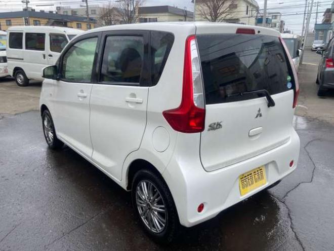 eKワゴンM 4WD　アイドリングストップ 660
