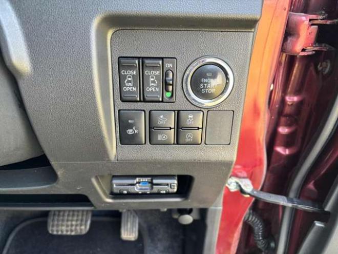 タントカスタム RS SAIII 4WD　車検R10年5月 夏冬タイヤ付 　ターボ ナビ TV 両側パワースライドドア ドライブレコーダー 660