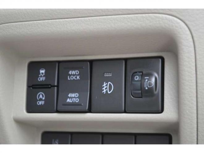 エブリイワゴン PZターボスペシャル 4WD　届出済未使用車4WDターボセーフティサポート搭載アイドリングストップ横滑り防止装置CVTマチック両側オートスライドドアオートステップハイビームアシストLEDライト 登録済未使用車 660