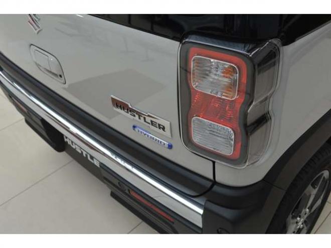ハスラータフワイルドターボ 4WD　届出済未使用車ハイブリッド4WDターボセーフティサポート搭載スズキコネクト対応通信機装着車アダプティブクルーズコントロール全方位モニター付9インチナビTVバックカメラハイビームアシストLEDライト 登録済未使用車 660
