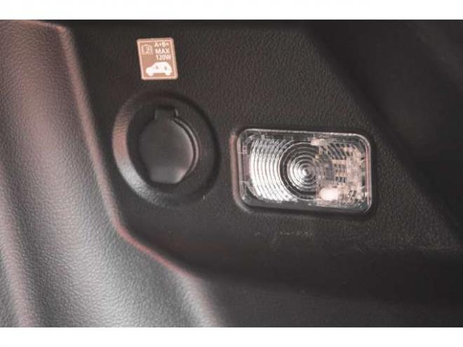 エスクード1.5 4WD　ワンオーナー車ハイブリッド4WDセーフティサポート搭載アイドリングストップALLGRIP4WDパドルシフト8インチナビTVバックカメラETCハイビームアシストLEDアダプティブクルーズコントロールハーフレザーシート 1500