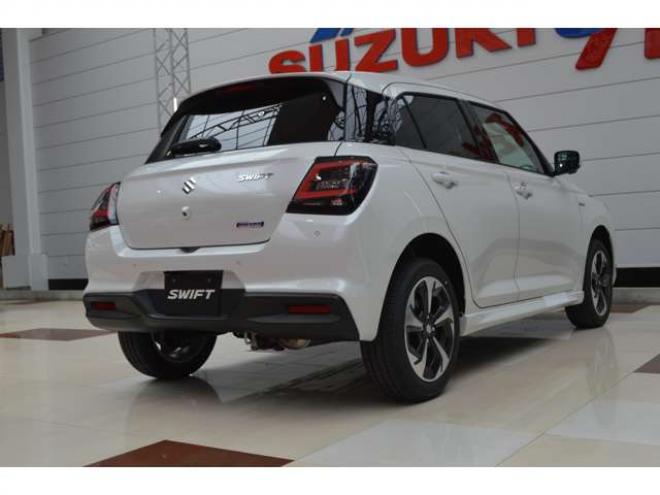 スイフト1.2 ハイブリッド MZ 4WD　ハイブリッド4WDセーフティサポート搭載スズキコネクト対応通信機装着車アイドリングストップ全方位モニター付9インチナビTVバックカメラLEDアダプティブクルーズコントロー電動パーキングブレーキ 登録済未使用車 1200