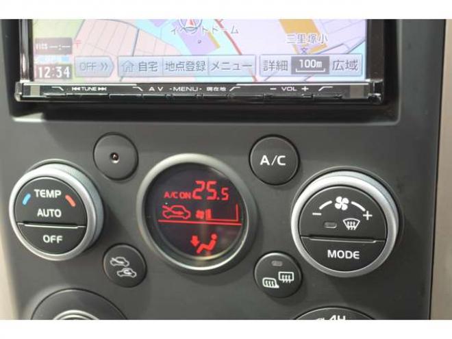 エスクード2.4 ランドブリーズ 4WD　ワンオーナー特別仕様車4WD横滑り防止装置サンルーフ社外ナビTVバックカメラETCドライブレコーダーハーフレザーシートヒーターHIDライトクルーズコントロール 2400