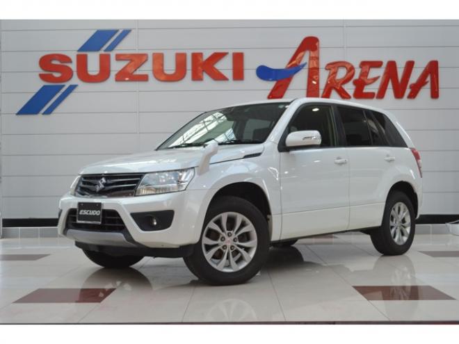 エスクード2.4 XG 4WD　ワンオーナー車5速マニュアル4WD横滑り防止装置クルーズコントロール純正ナビTVバックカメラETCディスチャージヘッドライトシートヒーター純正17インチアルミドライブレコーダー 2400