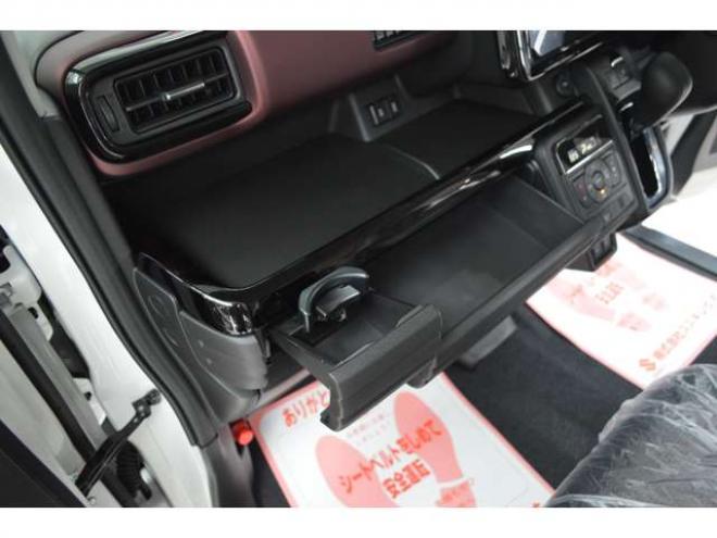 スペーシアカスタム ハイブリッド XS 4WD　ハイブリッド4WDセーフティサポート搭載スズキコネクト対応通信機装着車アダプティブクルーズコントロール全方位モニター付9インチナビ両側オートスライドドアLEDステアリングヒーターパーキングセンサー 登録済未使用車 660