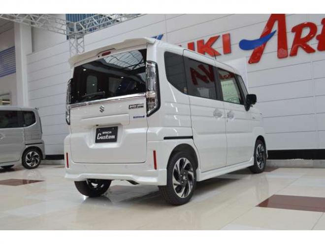 スペーシアカスタム ハイブリッド XSターボ 4WD　ハイブリッド4WDターボセーフティサポート搭載スズキコネクト対応通信機装着車アダプティブクルーズコントロール全方位モニター付9インチナビ両側オートスライドドアLEDステアリングヒーターパーキングセンサー 登録済未使用車 660