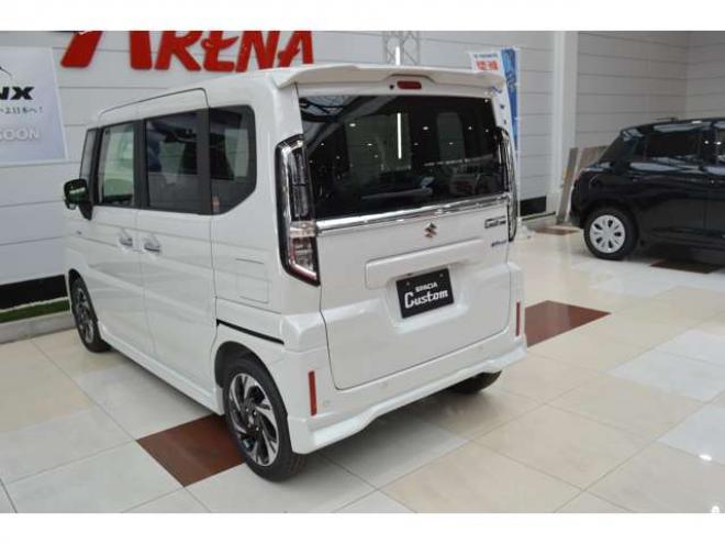 スペーシアカスタム ハイブリッド XSターボ 4WD　ハイブリッド4WDターボセーフティサポート搭載スズキコネクト対応通信機装着車アダプティブクルーズコントロール全方位モニター付9インチナビ両側オートスライドドアLEDステアリングヒーターパーキングセンサー 登録済未使用車 660