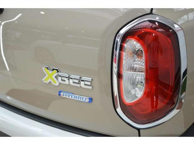 クロスビー1.0 ハイブリッド MZ 4WD　ワンオーナー車ハイブリッド4WDターボセーフティサポート搭載アダプティブクルーズコントロール全方位モニター8インチナビTVバックカメラ前後ドライブレコーダーETCハイビームアシストLEDライトパドルシフト 1000
