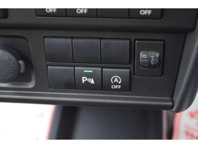 キャリーKC 3方開 4WD　届出済未使用車パートタイム4WDセーフティサポート搭載アイドリングストップ横滑り防止装置ハイビームアシストLEDライト 登録済未使用車 660