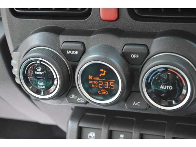 ジムニーノマド1.5 FC 4WD　登録済未使用車4WDセーフティサポート搭載デュアルカメラブレーキサポート後退時ブレーキサポート7インチワイドナビTVアダプティブクルーズコントロールハイビームアシストLEDライトシートヒーター 登録済未使用車 1500