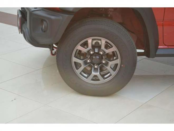ジムニーノマド1.5 FC 4WD　登録済未使用車4WDセーフティサポート搭載デュアルカメラブレーキサポート後退時ブレーキサポート7インチワイドナビTVアダプティブクルーズコントロールハイビームアシストLEDライトシートヒーター 登録済未使用車 1500